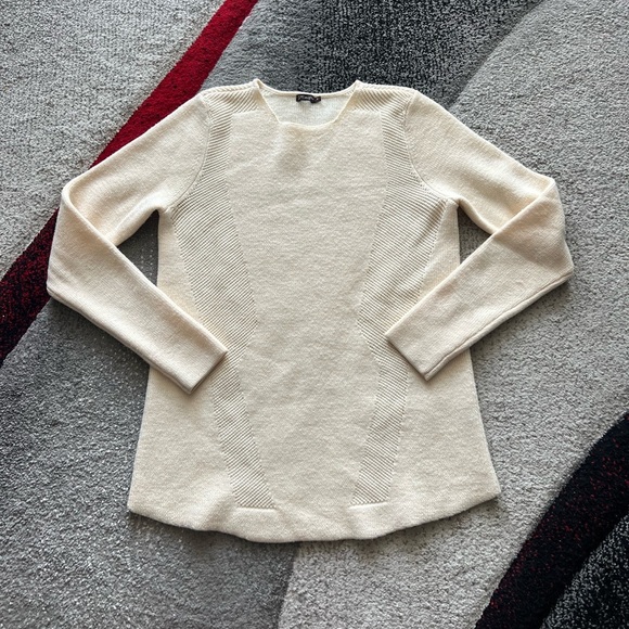 J. McLaughlin Cream Merino Wool Sweater - Picture 1 of 4